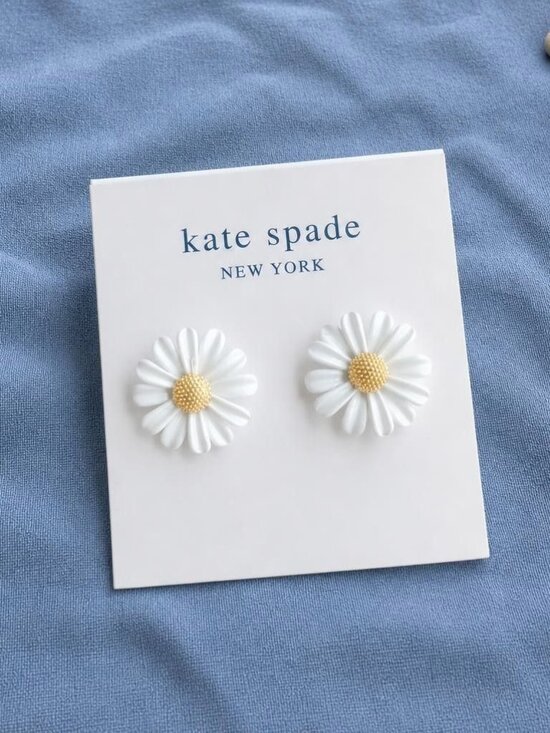 Kate Spade Jewelry - Kate Spade Into The Bloom Daisy Stud Earrings